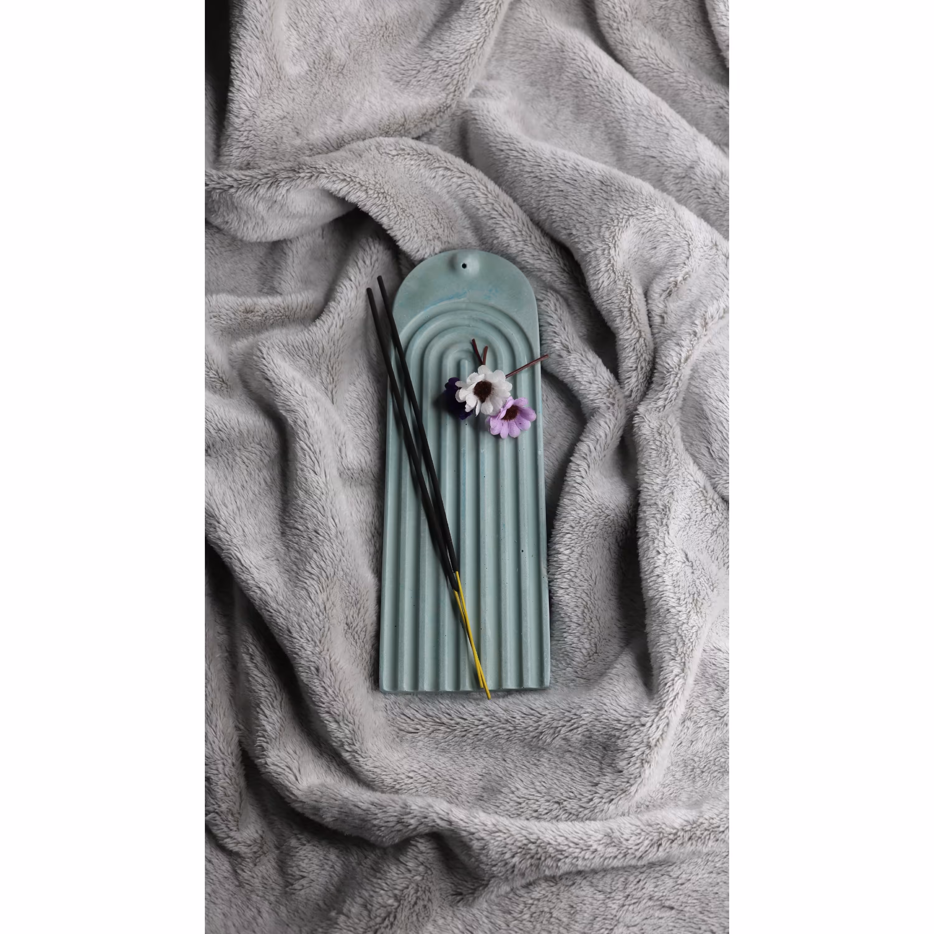 عودسوز طرح رنگین کمان جنس سنگ مصنوعی 