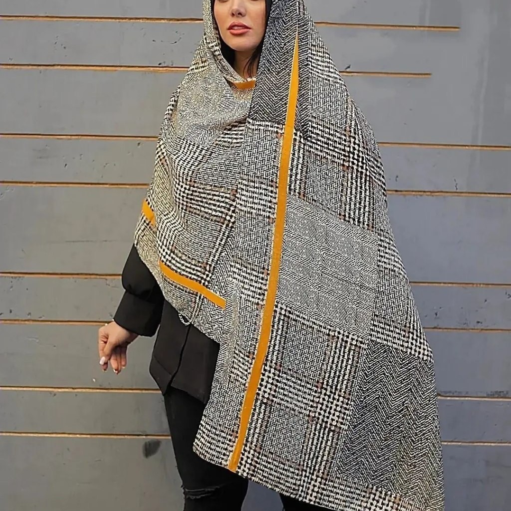 شال نخی بهاره در سه رنگ بسیار زیبا و قواره 190 در 70 بسیار شیک