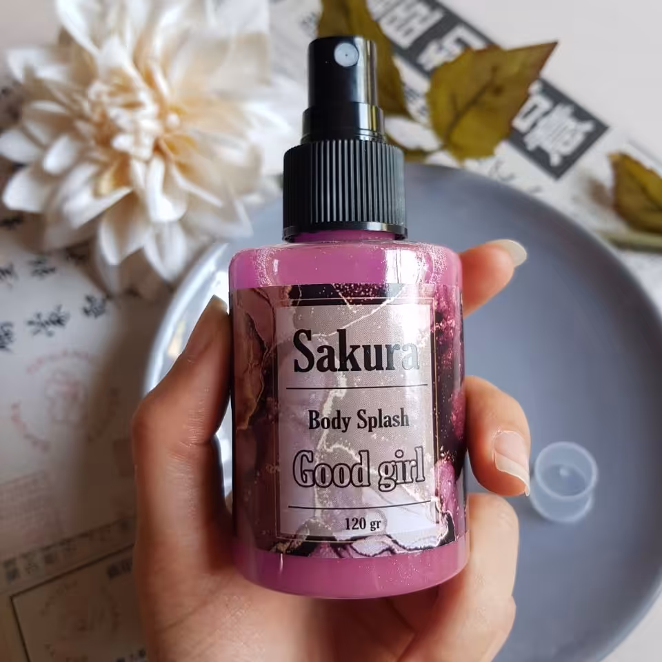 بادی اسپلش دست ساز  ساکورا با رایحه گودگرل 120 میل بنفش