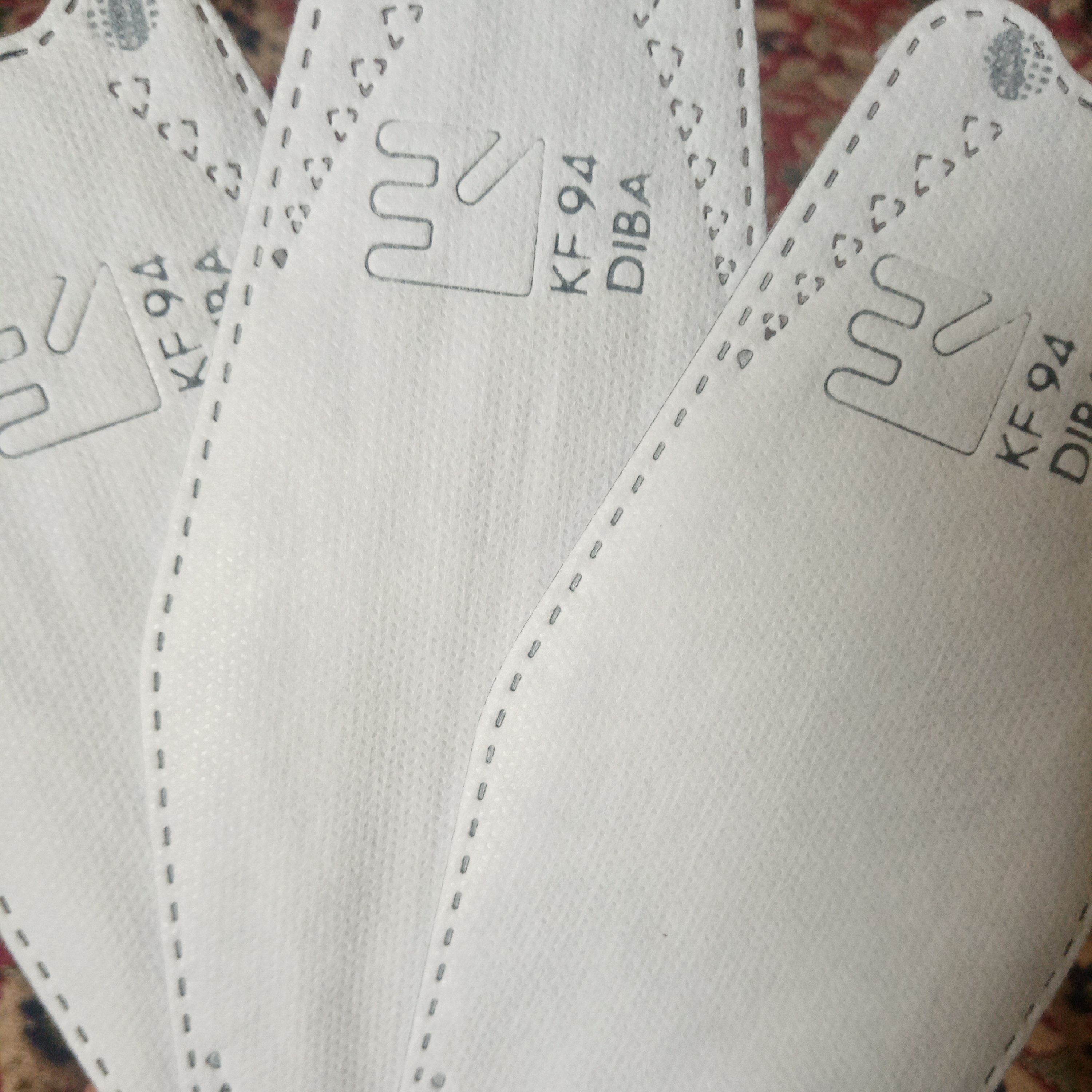 ماسک 3 بعدی 4 لایه 100تایی با قیمت استثنایی