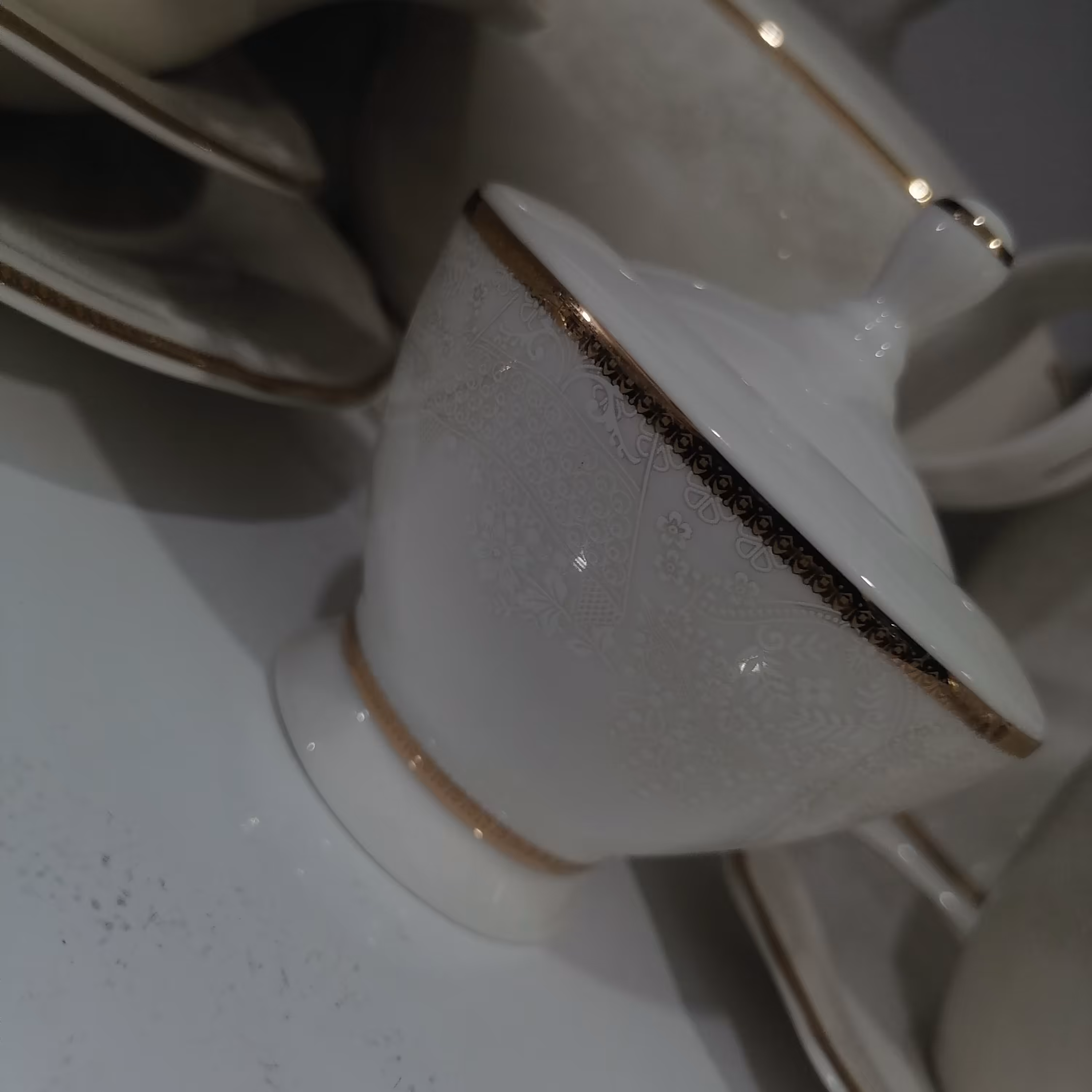 سرویس چینی الیزابت (طوس) مدل سرینا امپریال طلا  6 نفر ه  58 پارچه ارسال رایگان 