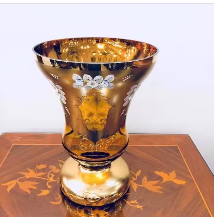 گلدان گل برجسته