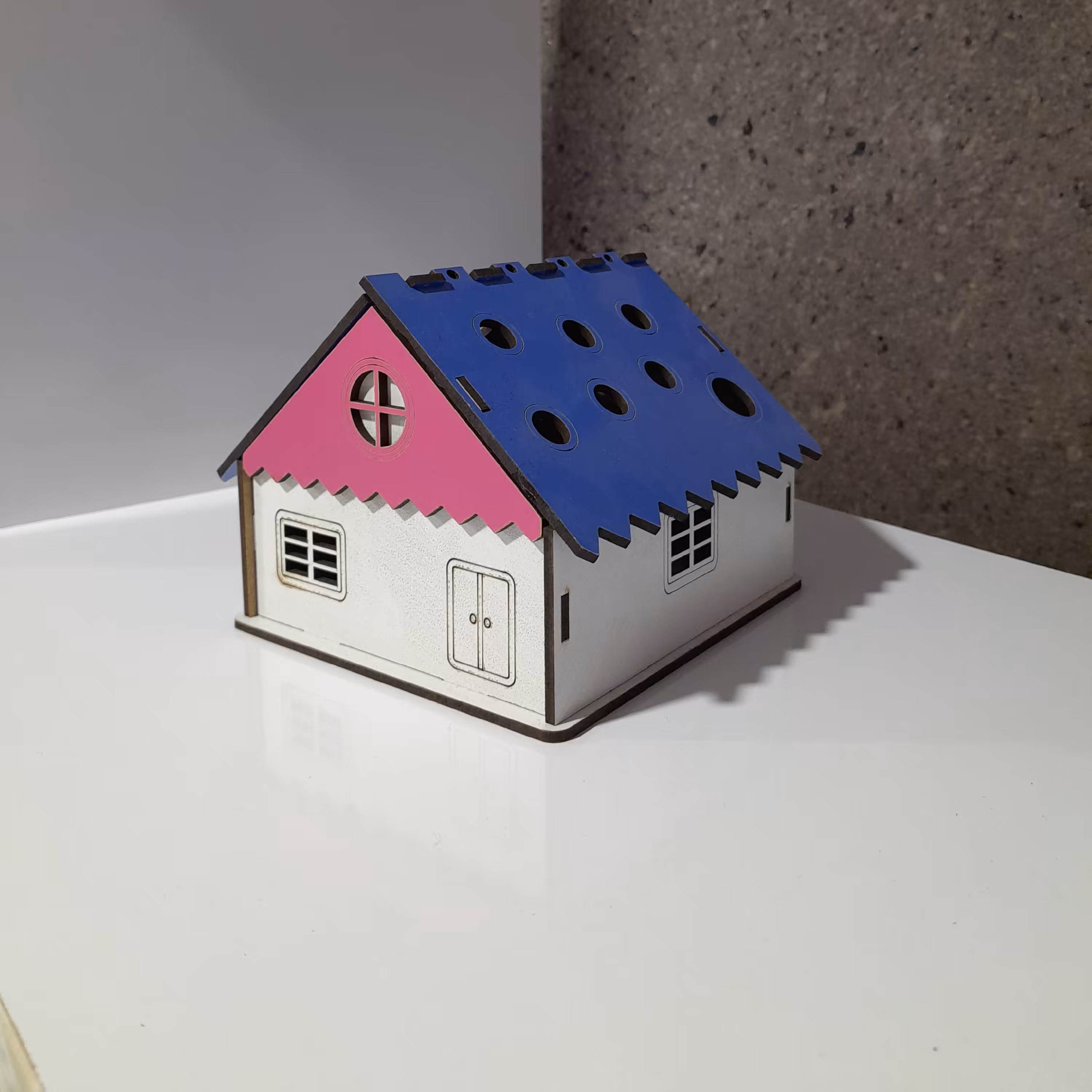 جامدادی چوبی