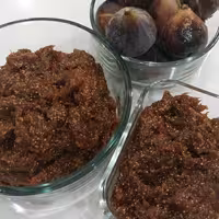 انجیر خمس یا مربای انجیر  خوشمزه با خواص زیاد با انجیر های سالم وبهداشتی نیم کیلویی