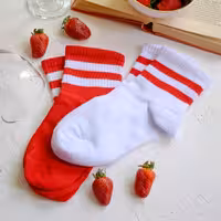 پک 2 عددی جوراب ساقدار 2خط قرمز سفید فری سایز