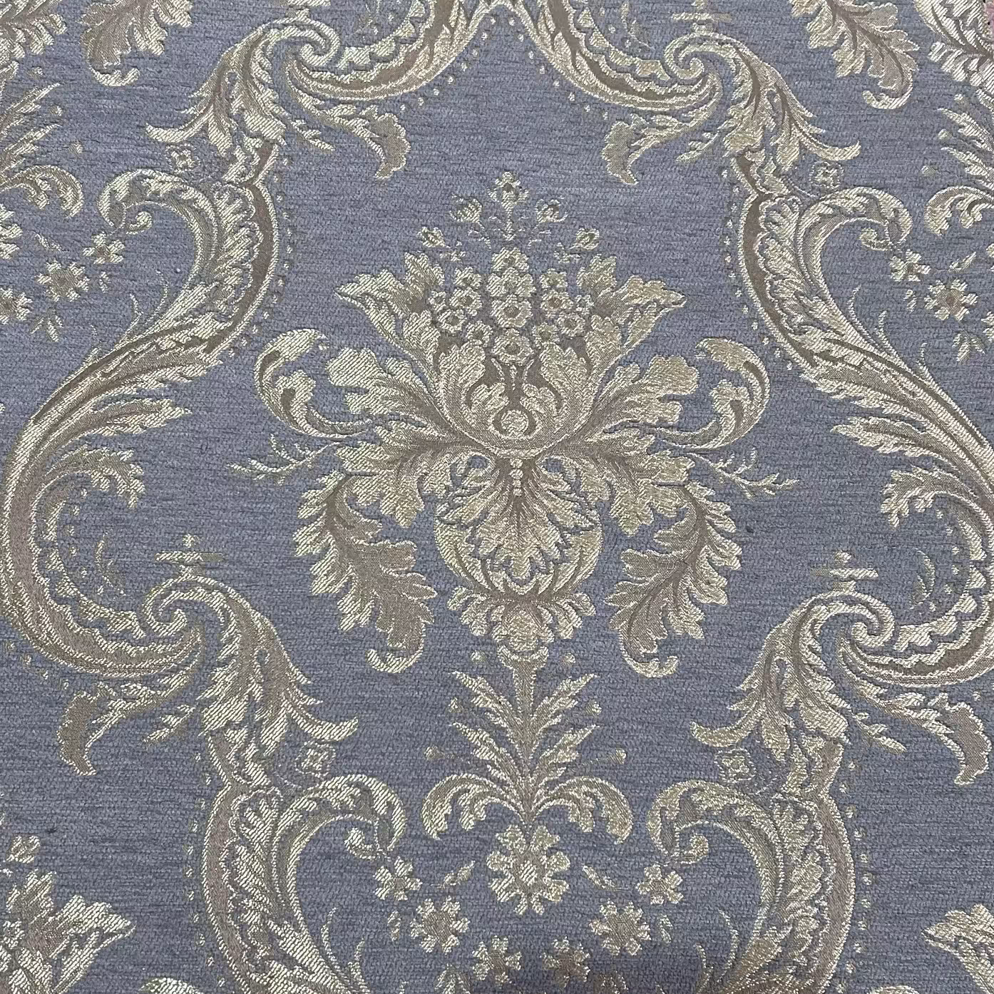 پارچه مبلی شانل،رنگ توسی،عرض 140 س (حداقل فروش 5 متر)ریزبافت، تراکم بالا، گرم بالا، کیفیت عالی،عرض 140 س، ارسال پس کرایه