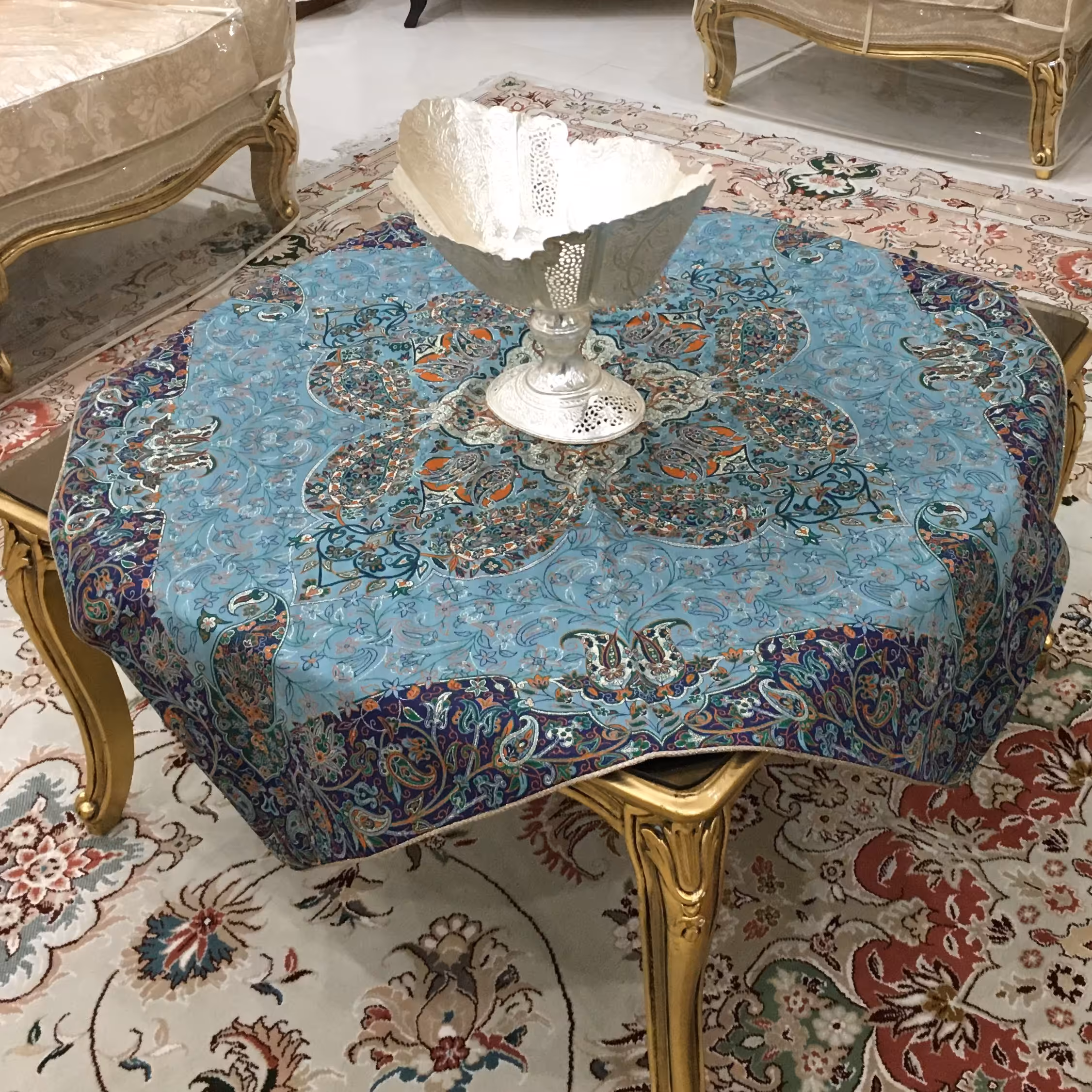 رومیزی مربع تمام ابریشم ترمه طرح پرنیان( آبی ف )