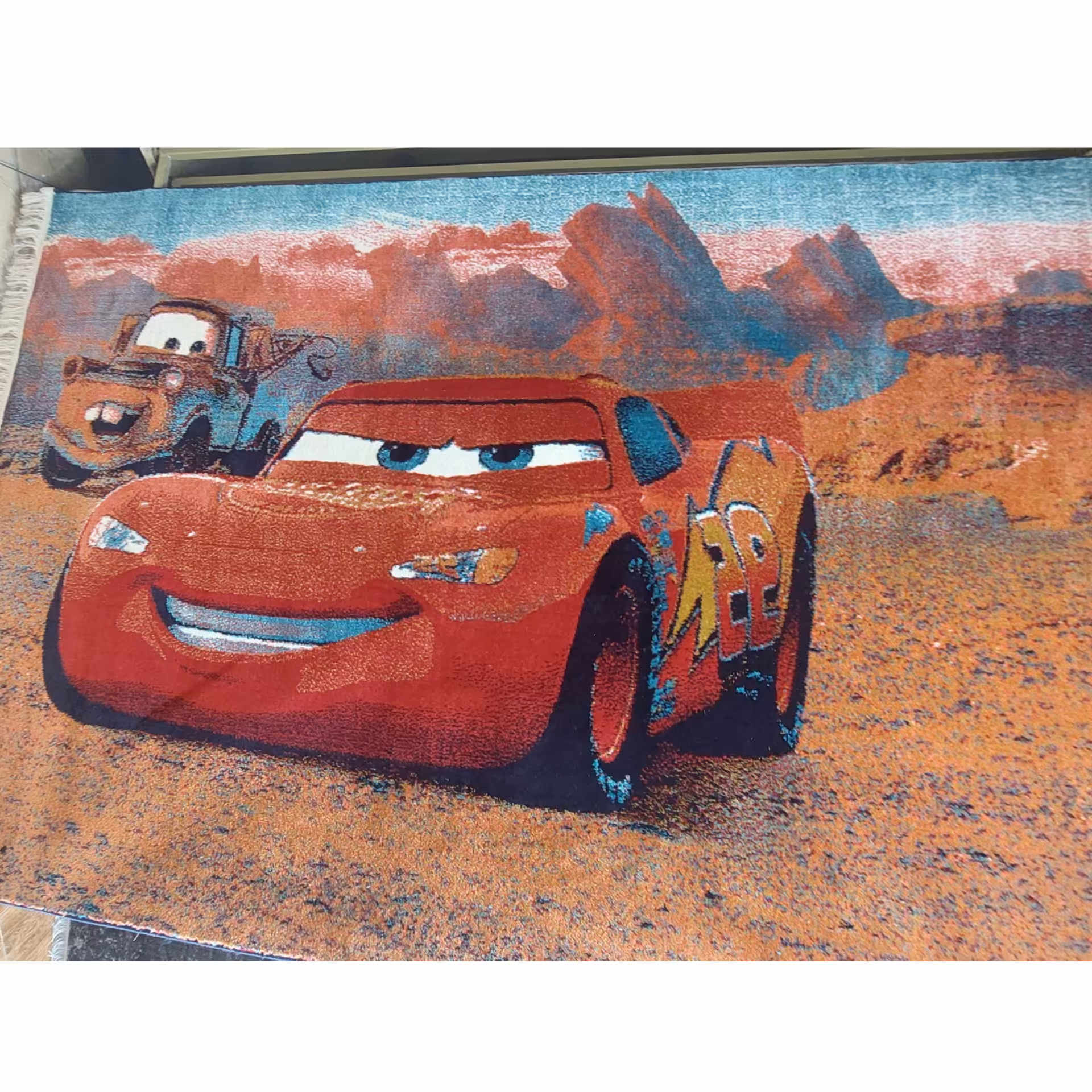 فرش عروسکی اتاق کودک طرح ماشین زمینه سرمه ای( هزینه ارسال پسکرایه)