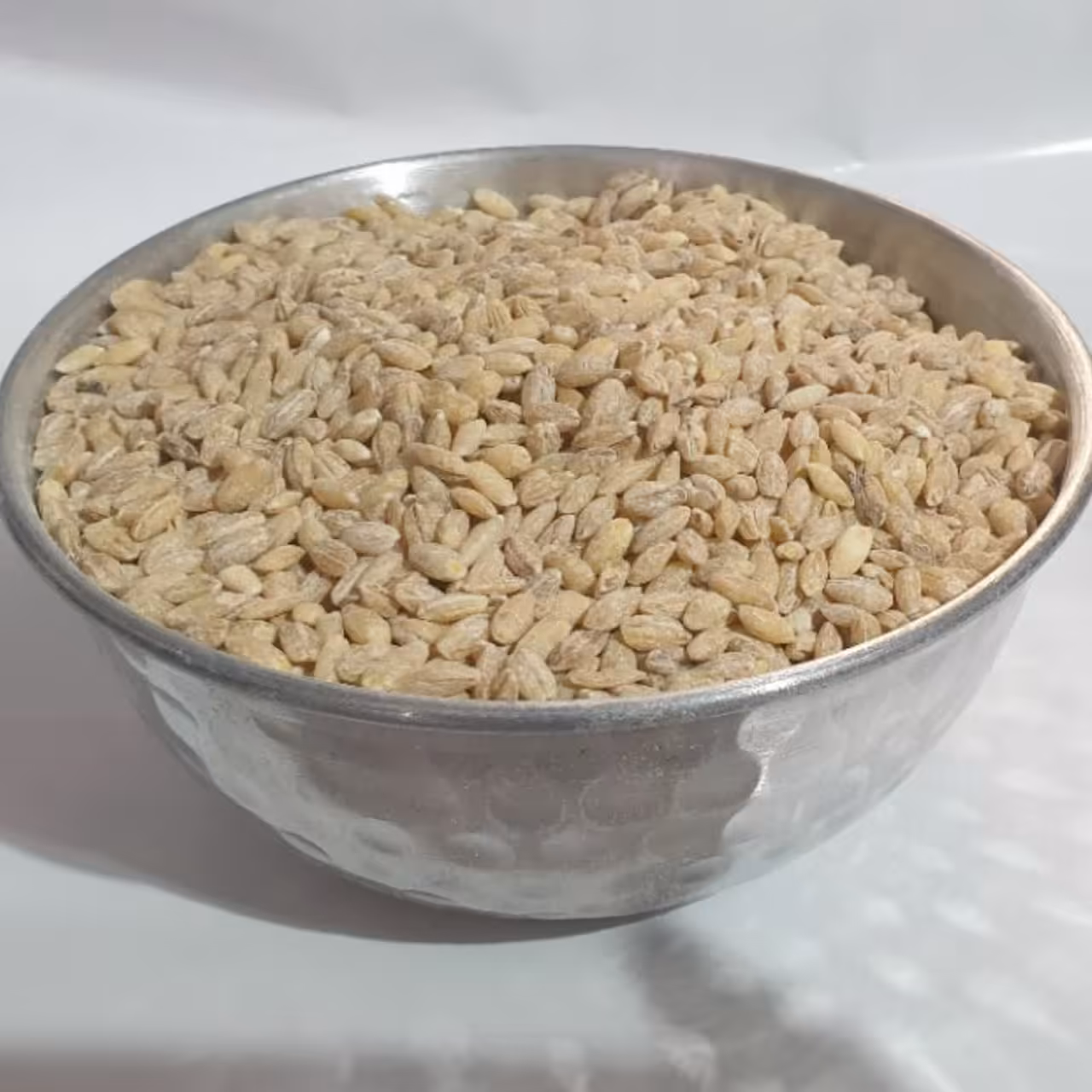 جو پوست کنده درجه 1 دسته حبوبات و سویا