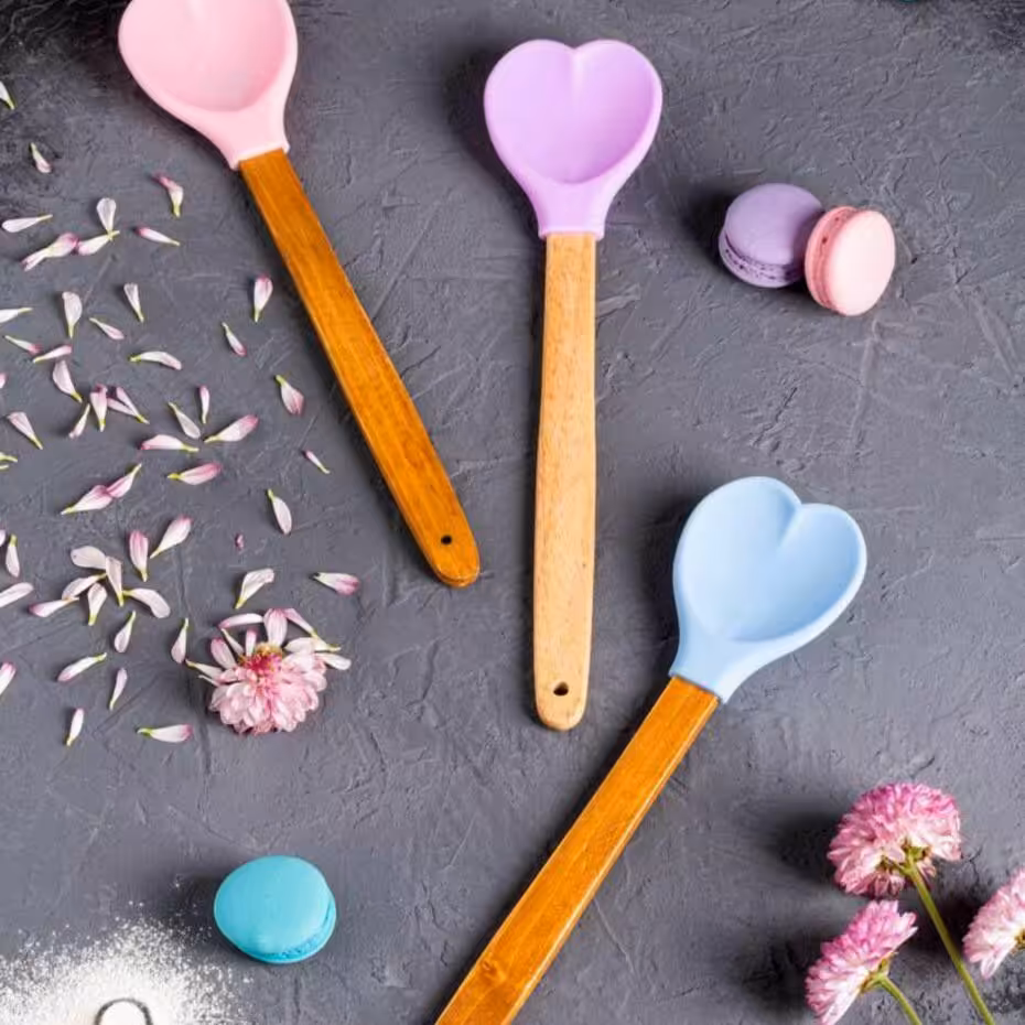 لیسک سیلیکونی دسته چوبی طرح قلب لیسک قلبی دسته چوبی