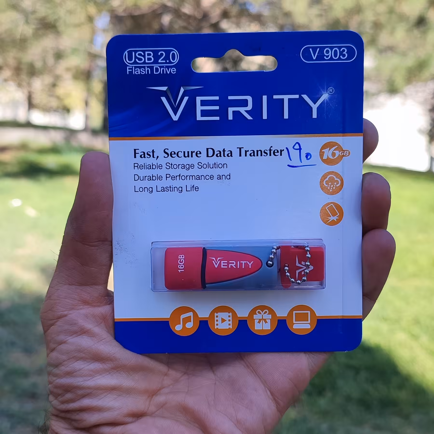 فلش مموری 16گیگ VERITY با گارانتی مادام العمر مدل V 903