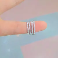 گوشواره نقره زنانه طرح حلقه ای دولاین عیار 925با آبکاری طلا سفید