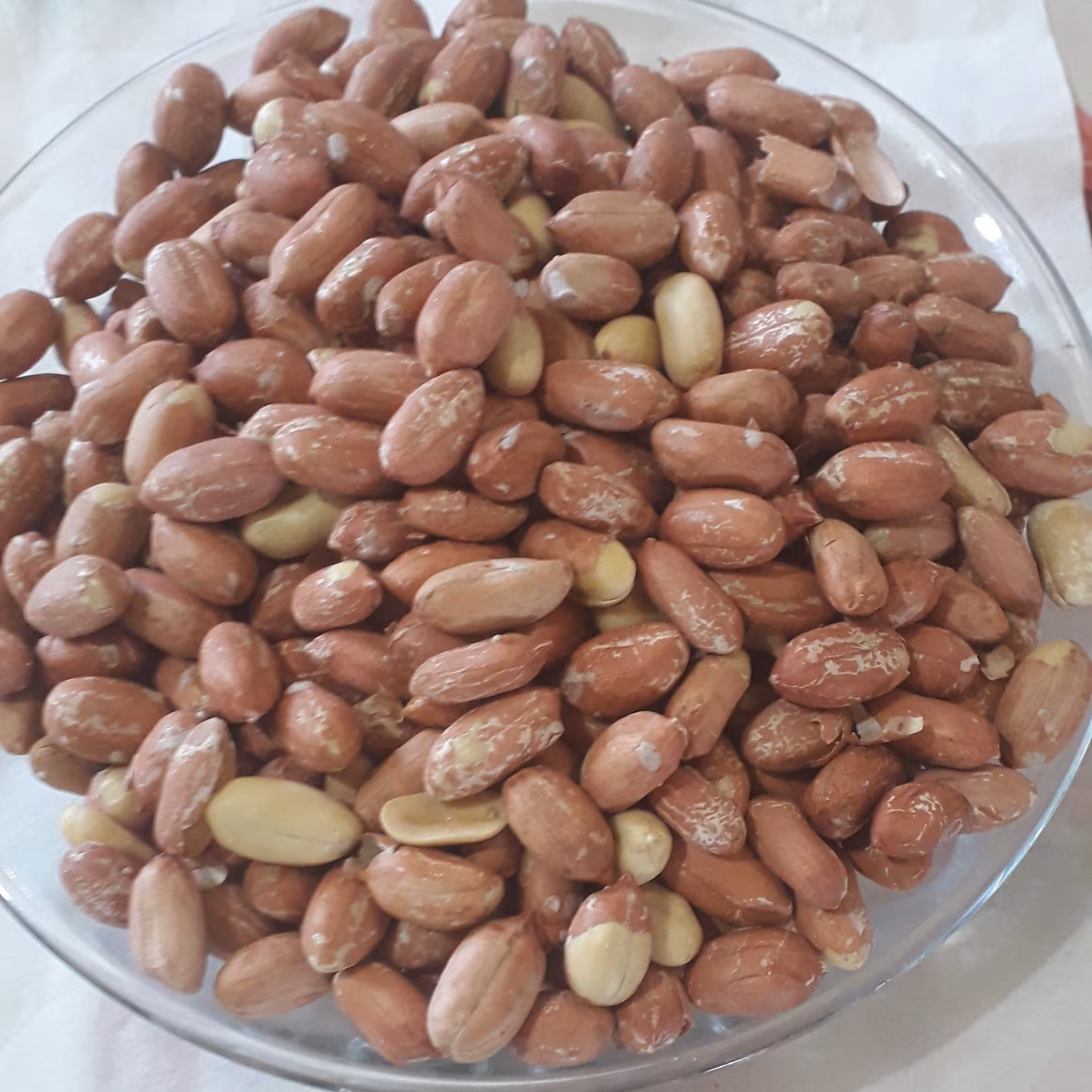 بادام زمینی متوسط آستانه