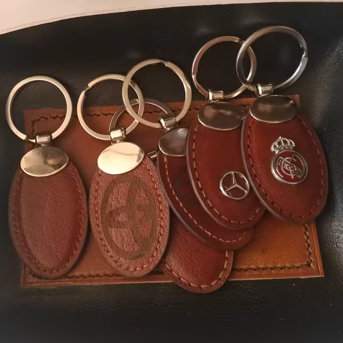 جا سوئچی تمام چرم پاسوئیچی