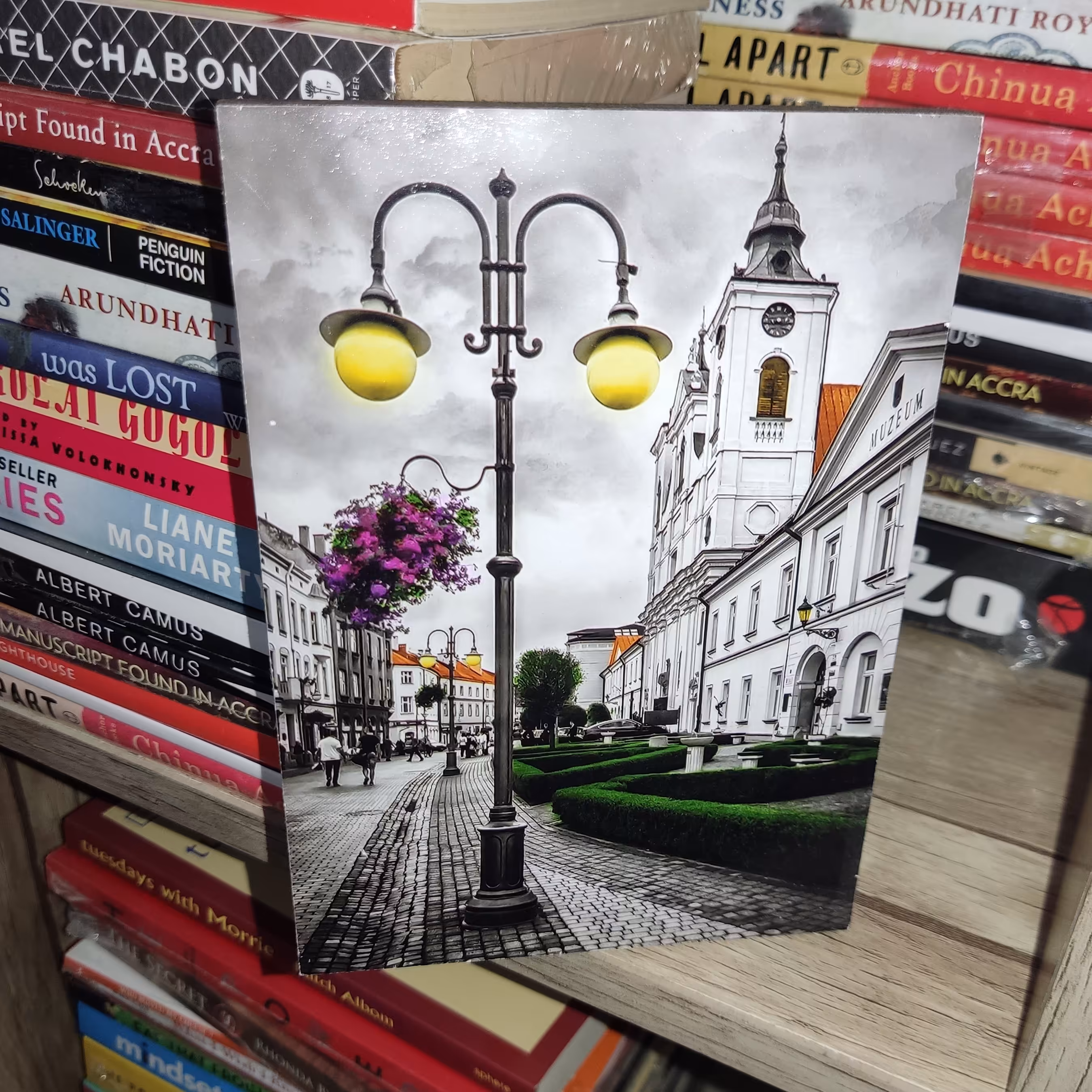 تابلو شاسی طرح ساعت لندن -- ابعاد 12*17.