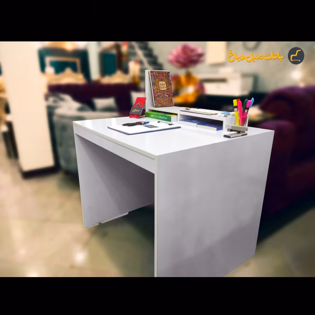 میز تحریر سفید
