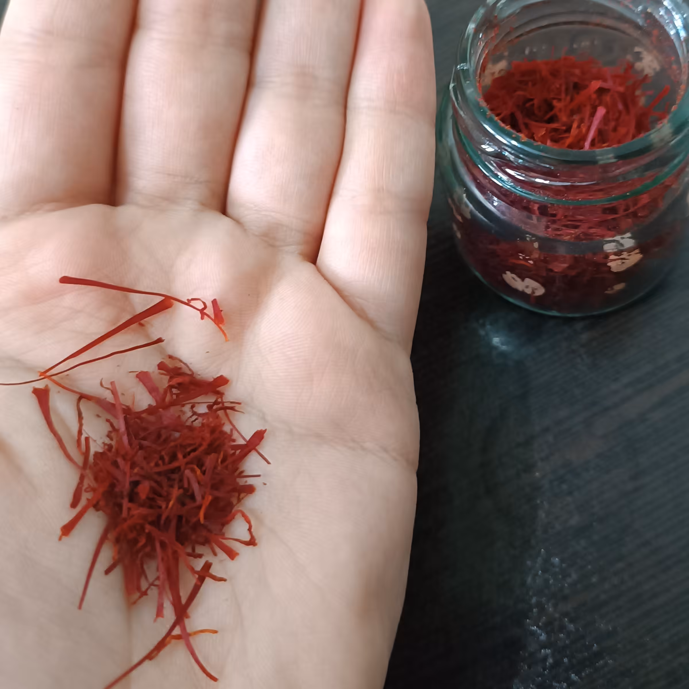 زعفران نگین