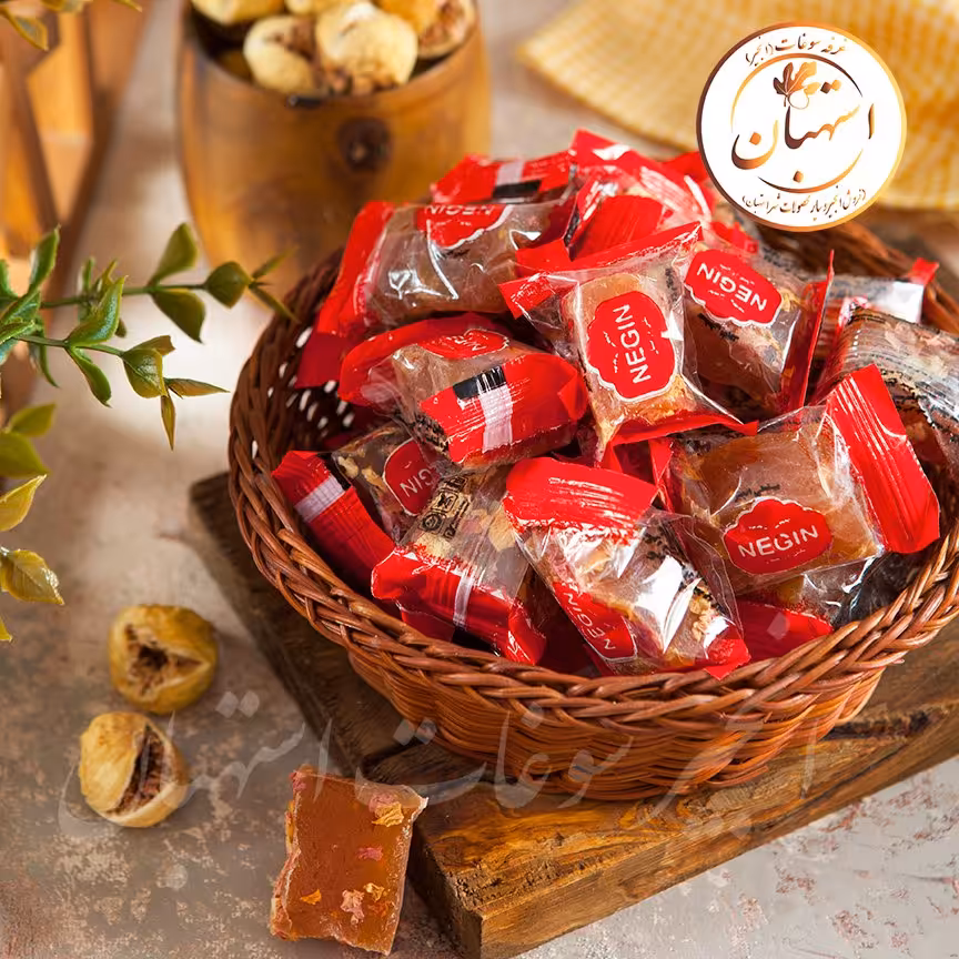 مسقطی انجیر گل محمدی 500 گرم