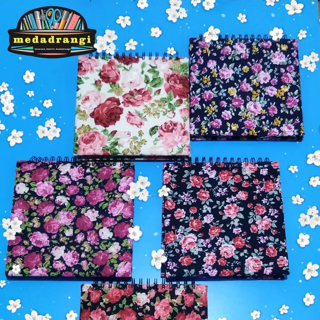 دفترچه پارچه‌ای گل گلی (ارسال با تیپاکس{هزینه ارسال با مشتری است.})