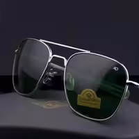 عینک آفتابی AO خلبانی امریکن اپتیکال سایز 56 شیشه سنگ USA  فرم طلایی ao Ao