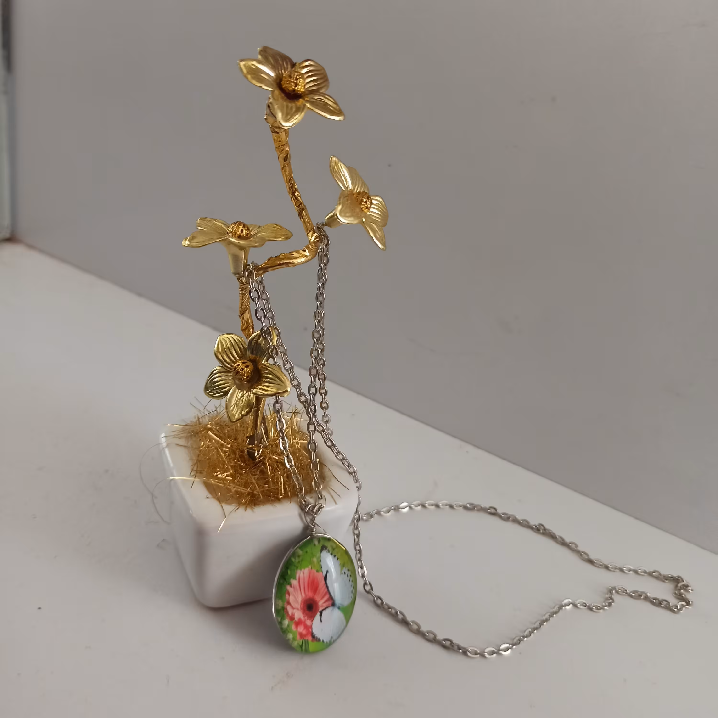 گردنبند رزین با زنجیر استیل