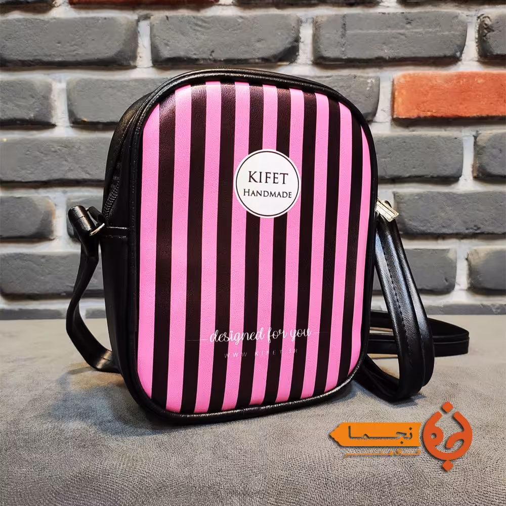 کیف زنانه دوشی چرم مصنوعی طرح راه راه صورتی و مشکی KD13