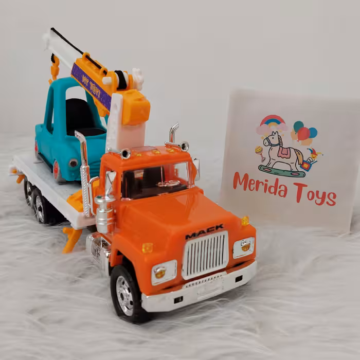 جرثقیل ماک خودرو بر رنگ نارنجی 