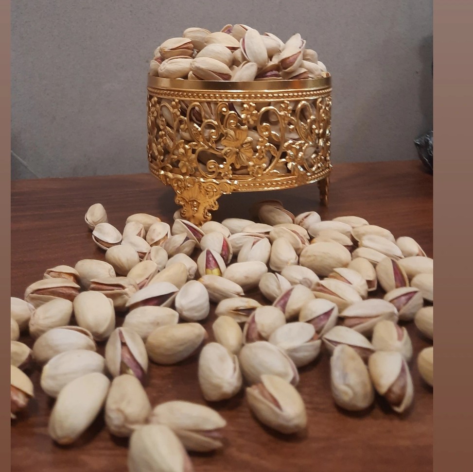 پسته احمدآقایی