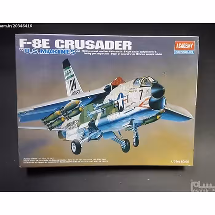 ماکت هواپیمای F-8E Crusader مقیاس  72
