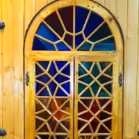 پنجره چوبی قاصدک طرح سنتی ( پنجره باز شو)