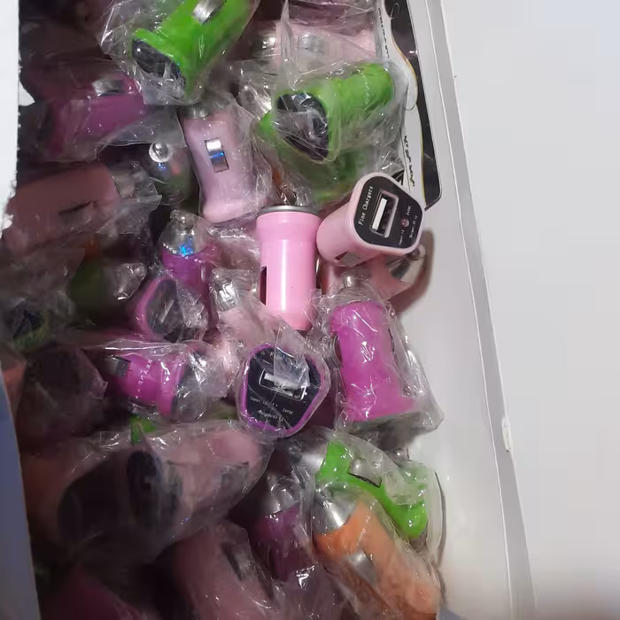 شارژ ر موبایل فندکی هزینه ارسال پست پسکرایه 