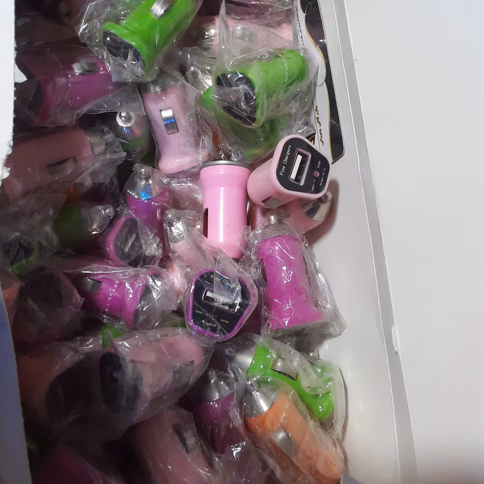 شارژ ر موبایل فندکی هزینه ارسال پست پسکرایه 