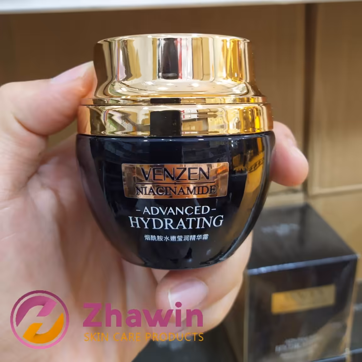 کرم هیدراته آبرسان نیاسینامید ونزن حجم 50 میل

