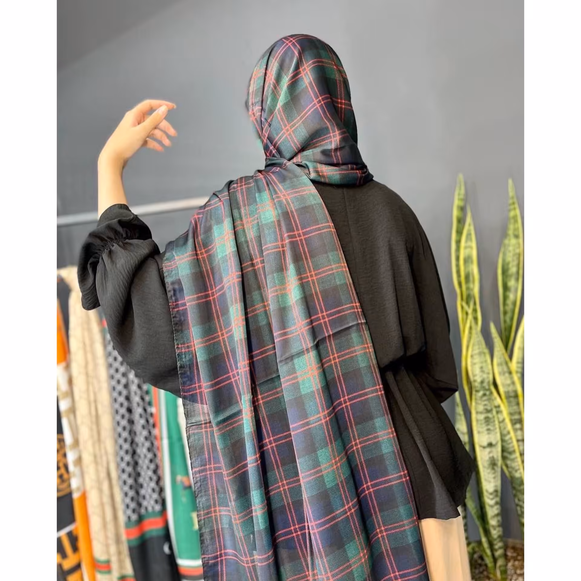 شال ابریشم مارک مزونی طرح هرمس
