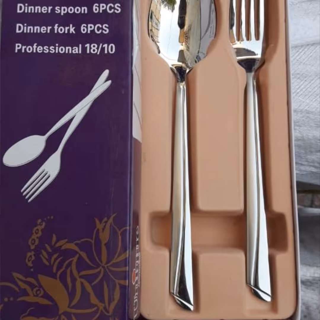 قاشق و چنگال 12 پارچه یونیک کارتن بنفش آهنربا نگیر  در 4 طرح ناخنی دونا. ماینز و پرنس