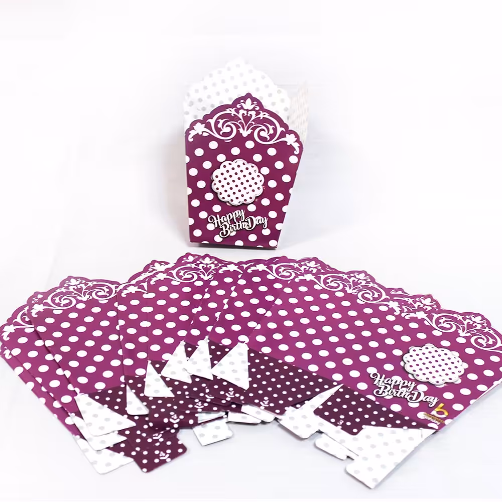 پاپ کورن تم خالدار بنفش سفید بسته 10 عددی(تم تولد .تم تولد دخترانه .تم تولد پسرانه .تم جدید .پاپ کورن خالدار .تم خالدار