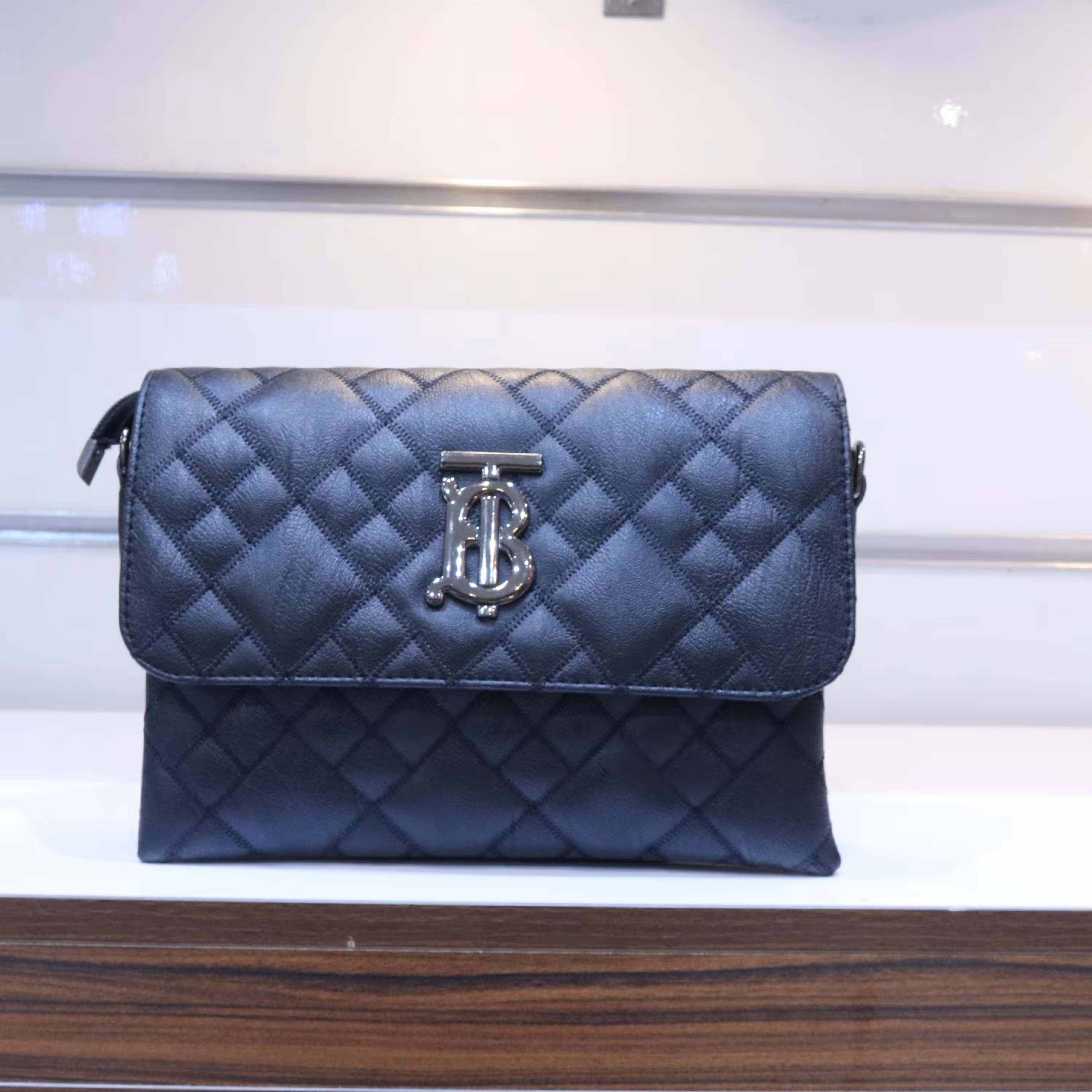 کیف پاسپورتی و دوشی دخترونه کد 109