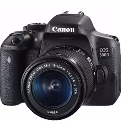 دوربین دیجیتال کانن مدل EOS 800D با لنز 55-18  STM ( کارکرده )