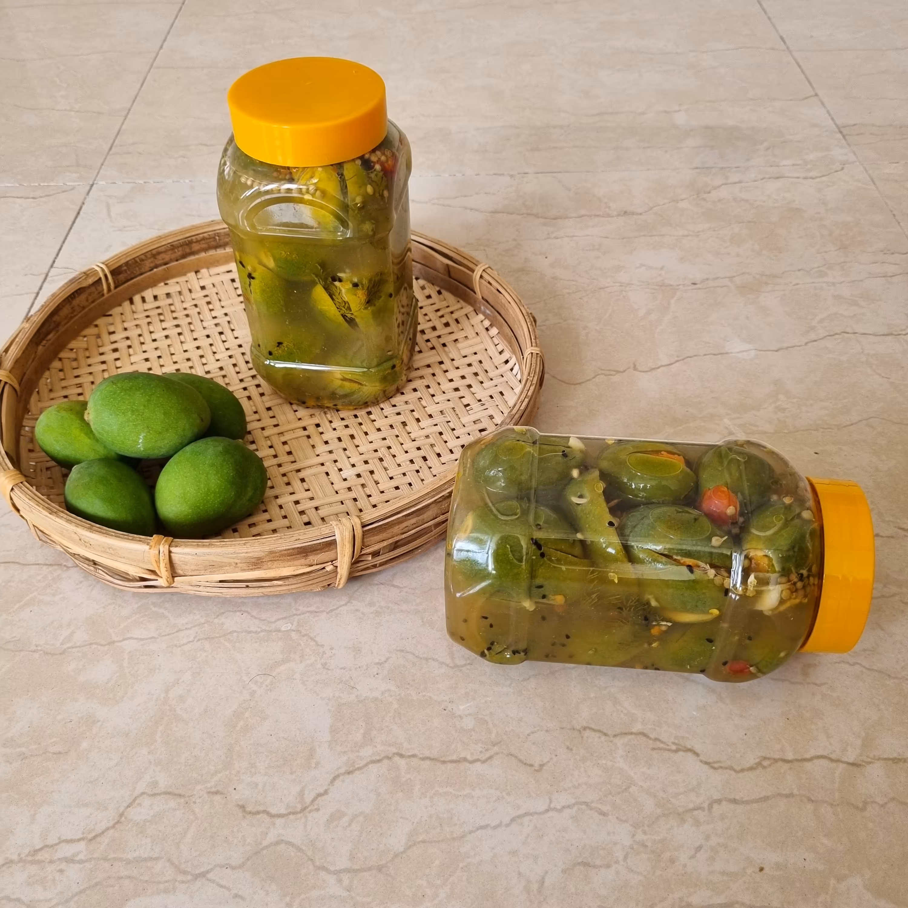 ترشی شکم پر