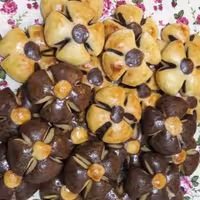 کلوچه  مدل گل(یک کیلوگرمی)