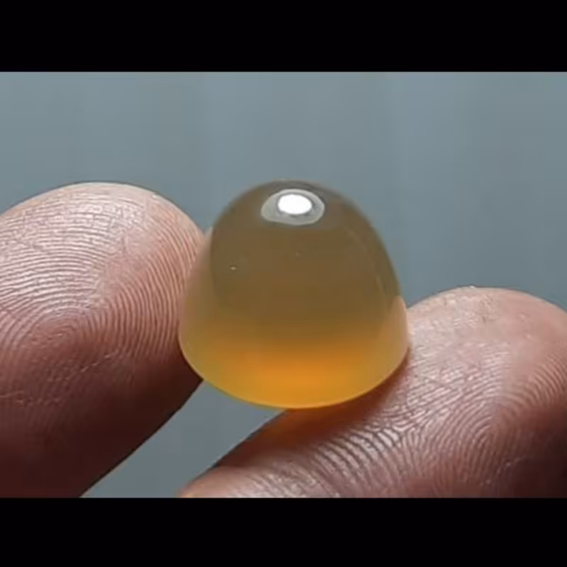 نگین عقیق جزع گنبدی تراش سراسر طوق زیبا و معدنی یمن