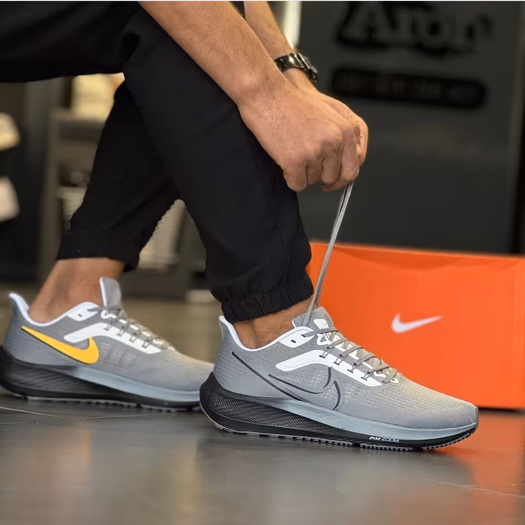490 کتانی اسپرت نایک مردانه مناسب ورزش و پیاده روی Nike