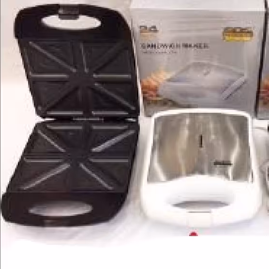 ساندویچ ساز رومانتیک هوم با رویه استیل  ( سفید رنگ ) مدل 811 