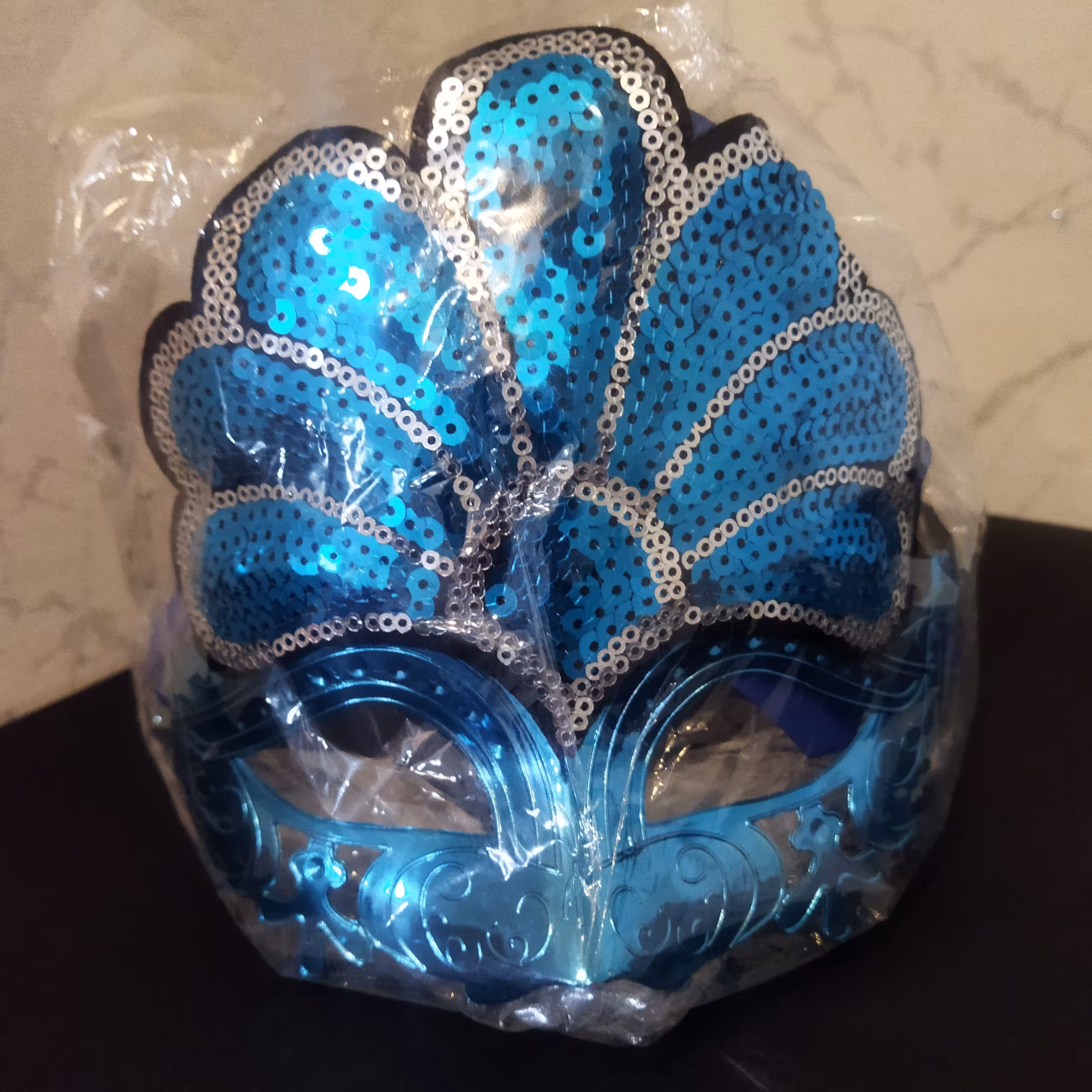 ماسک بالماسکه دخترانه آبی ویژه جشن و تولد