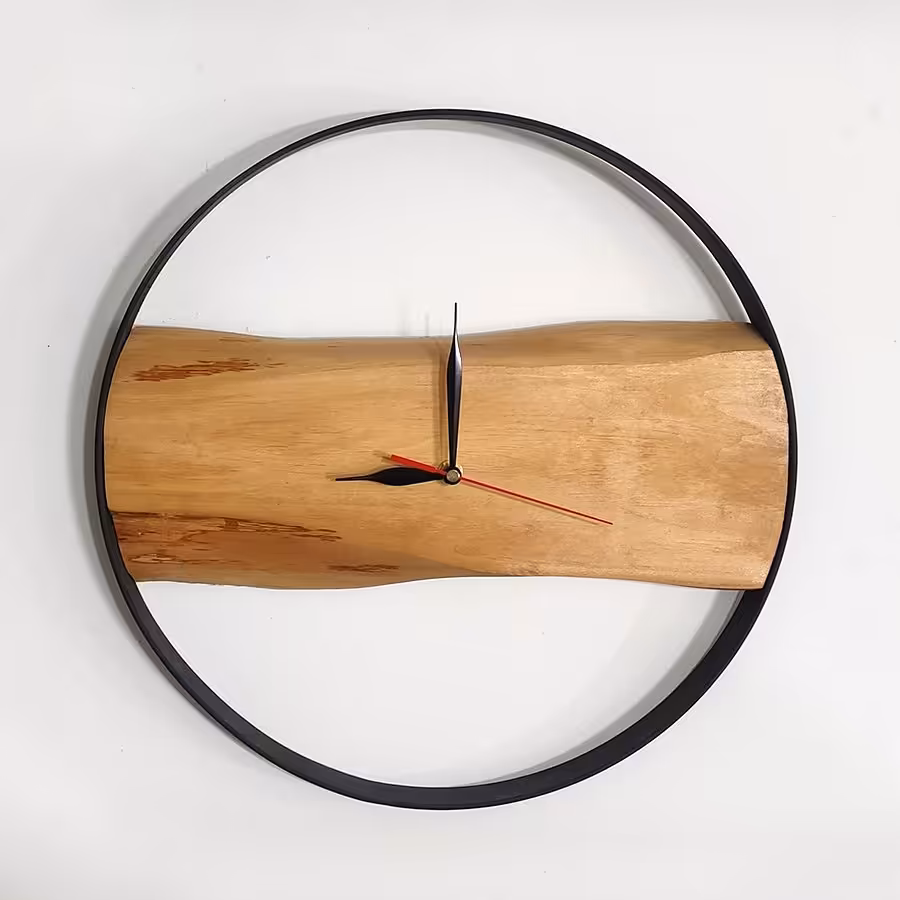 ساعت دیواری روستیک از چوب درخت توسکا و فلز قطر 40 سانت