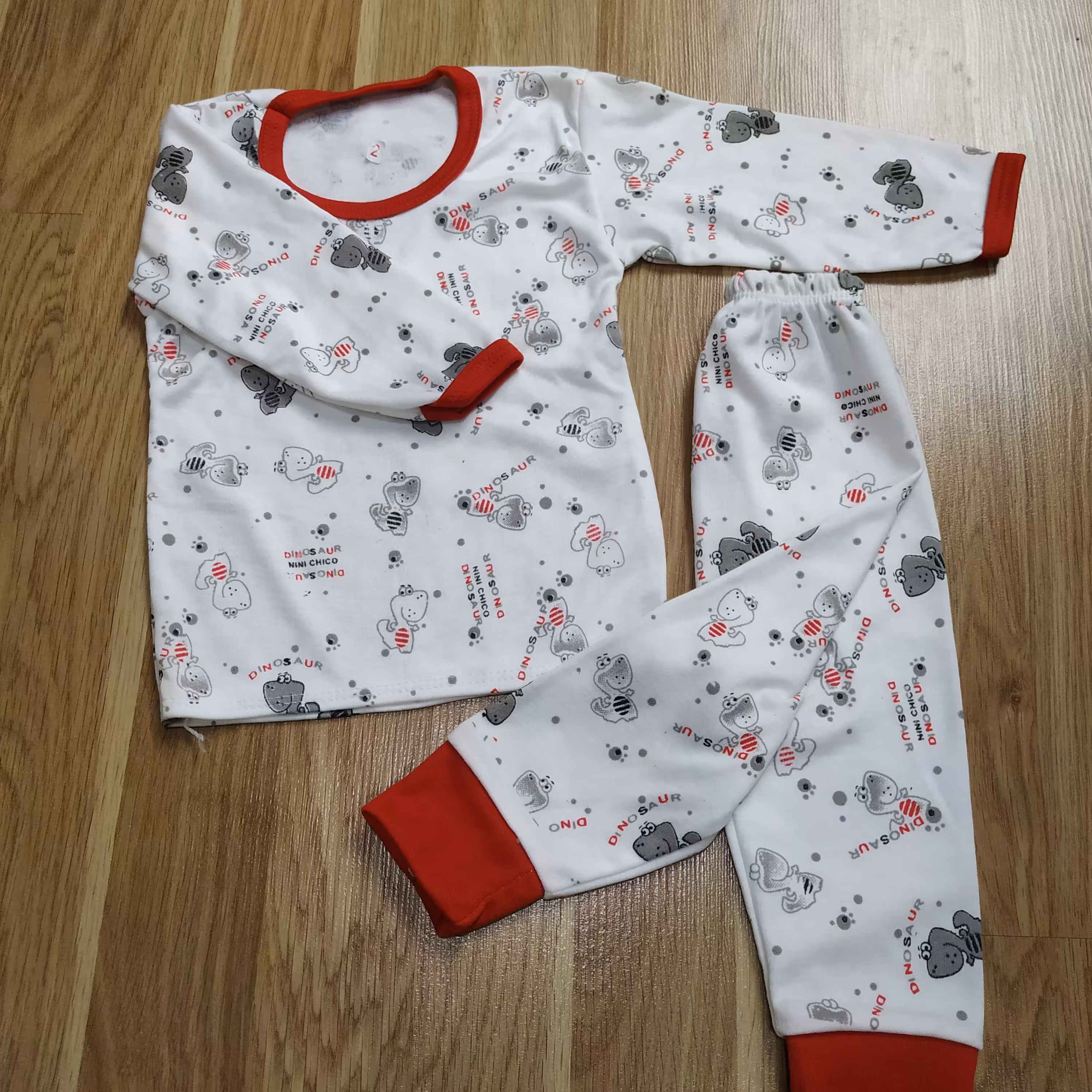 بلوز شلوار نخی نوزاد