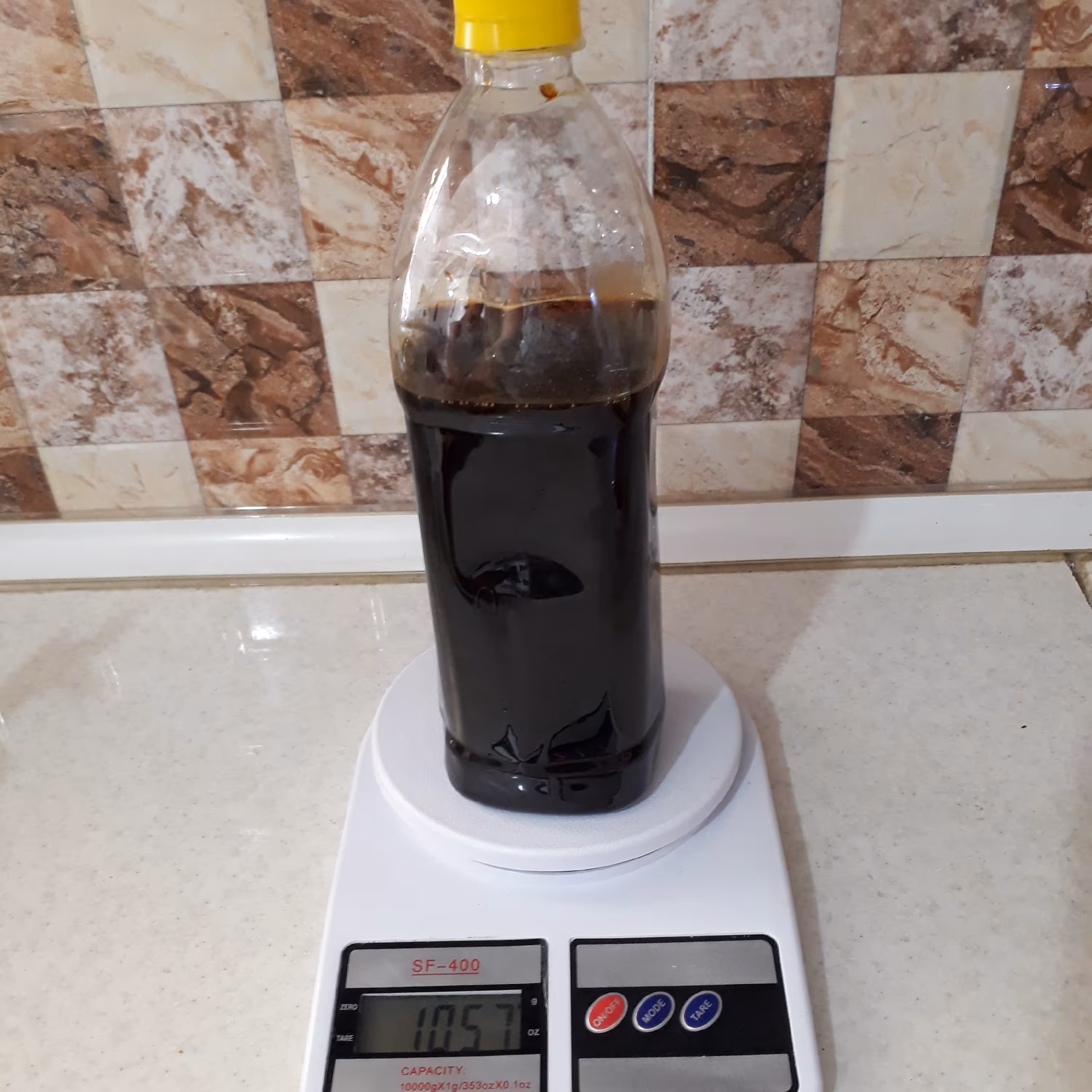 شیره انگور تازه،یک‌کیلوگرمی،درب‌پلمپ،مستقیم‌از‌باغدار