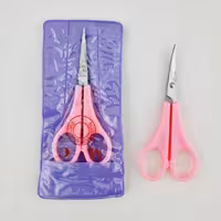 قیچی  ابرو دسته صورتی