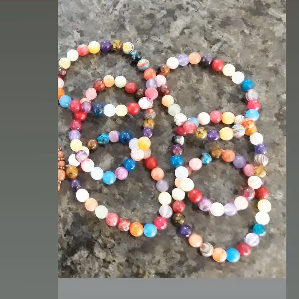 دستبند سنگی رنگ رنگی