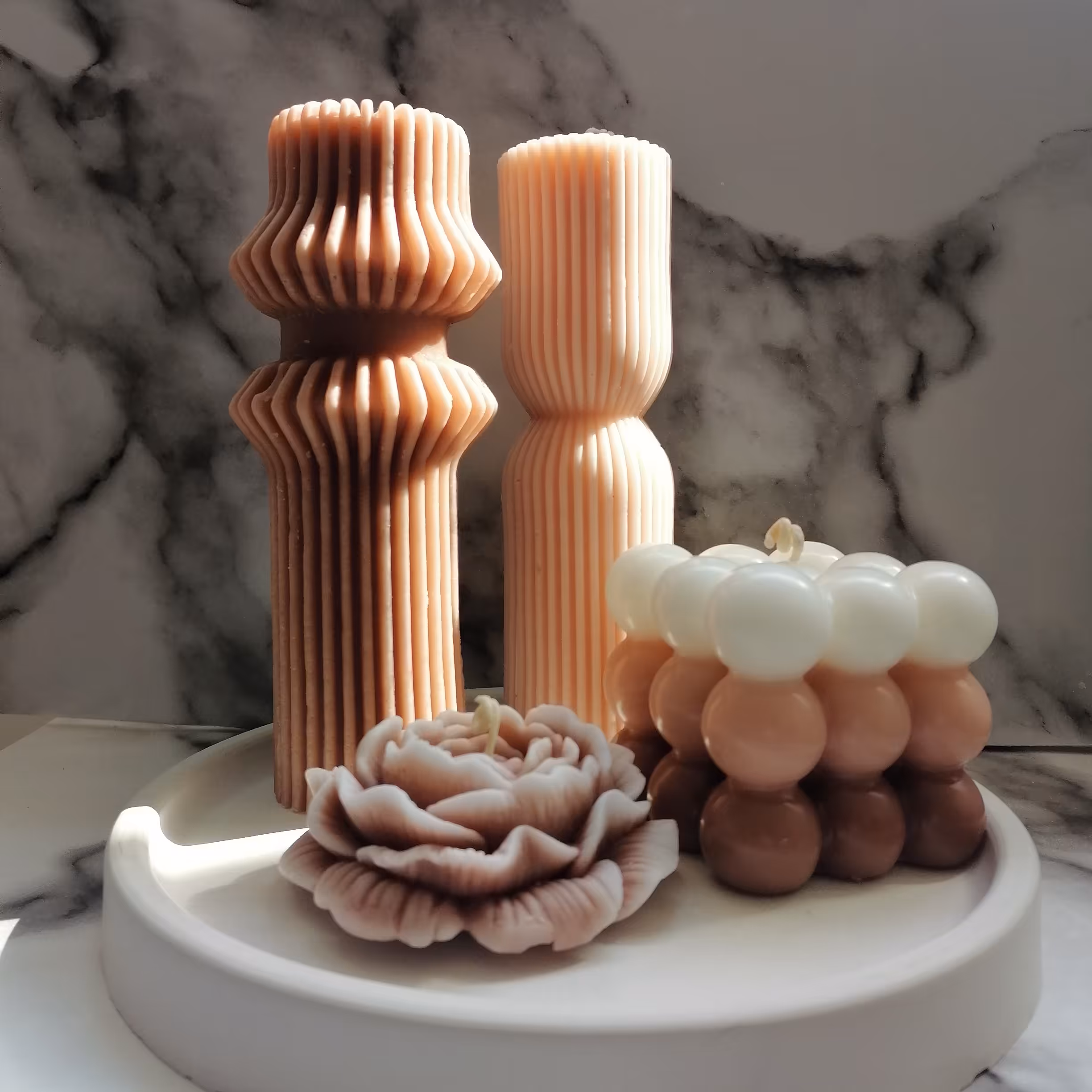 ست شمع   با رنگ قهوه ای و کرم    